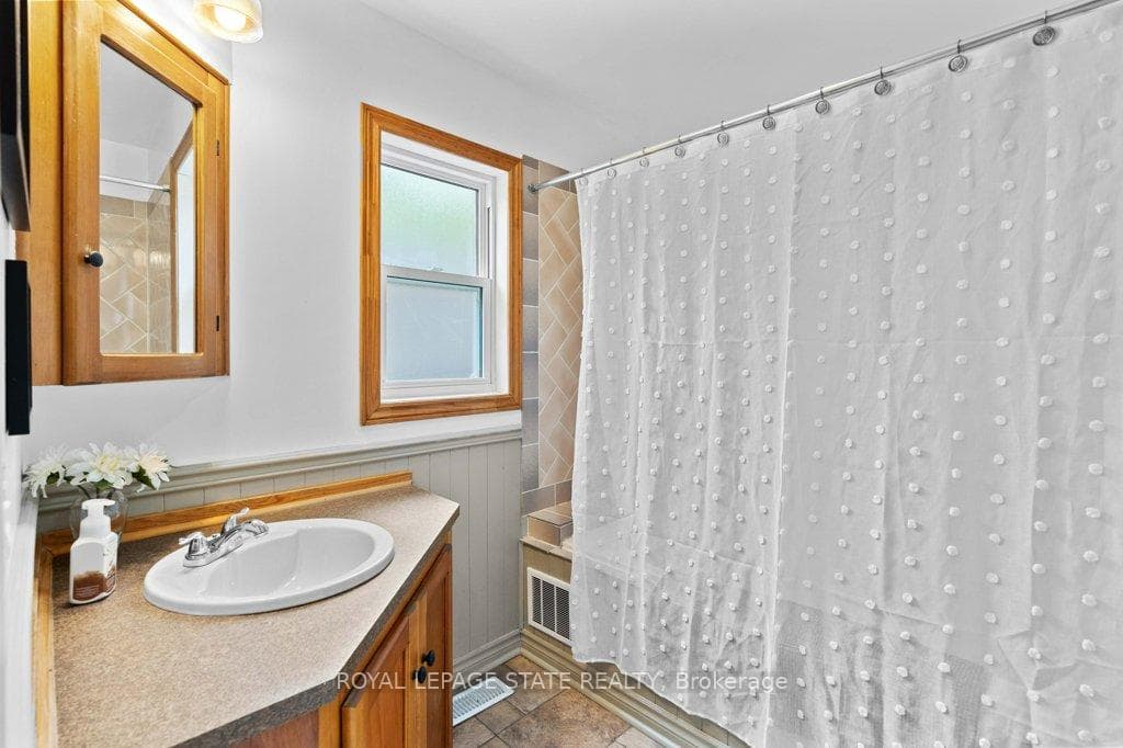 232 West 19th Street photo 23