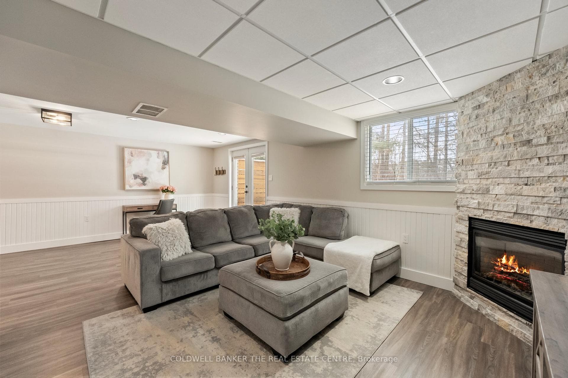 87 Kate Aitken Crescent photo 22