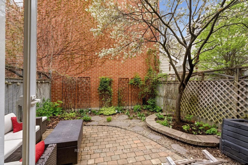 50 Percy Street photo 30