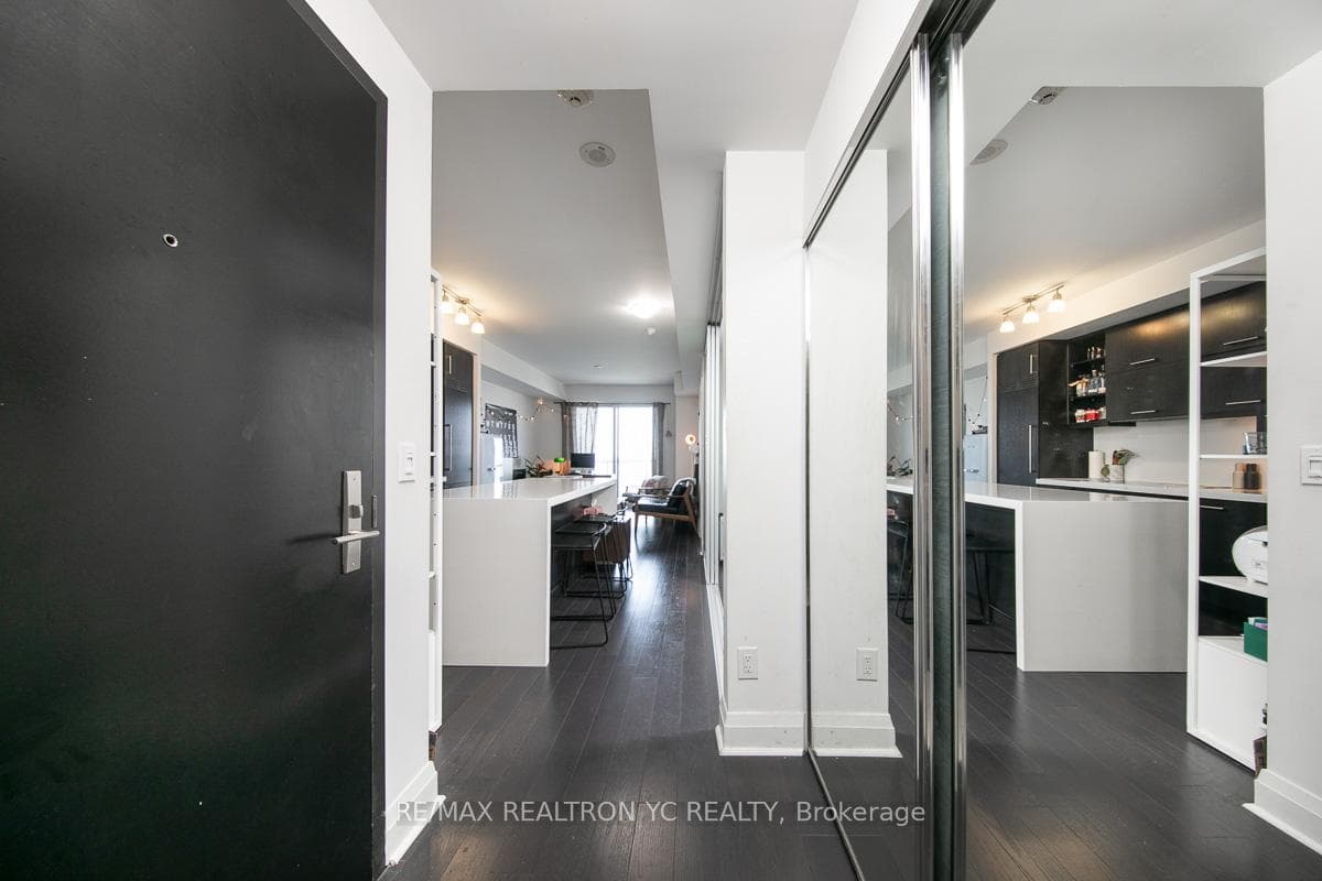 65 St Mary Street Unit 2205 photo 1