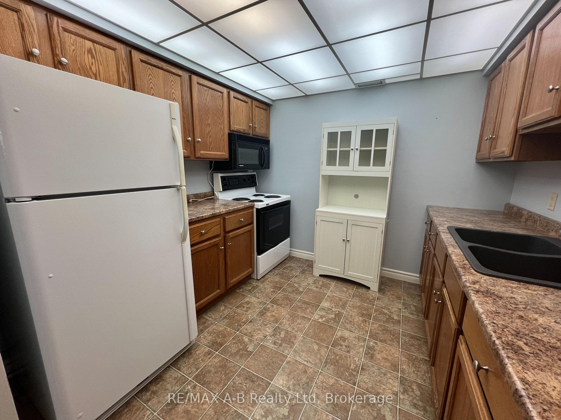 199 Hope Street East Street Unit 305 photo 8