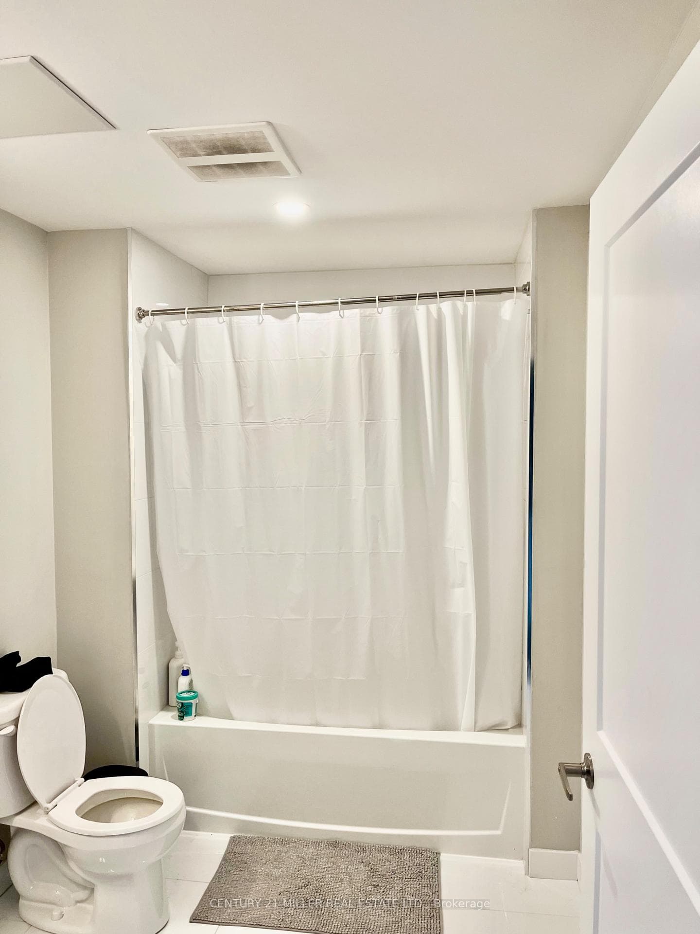 15 Queen Street Unit 1012 photo 17