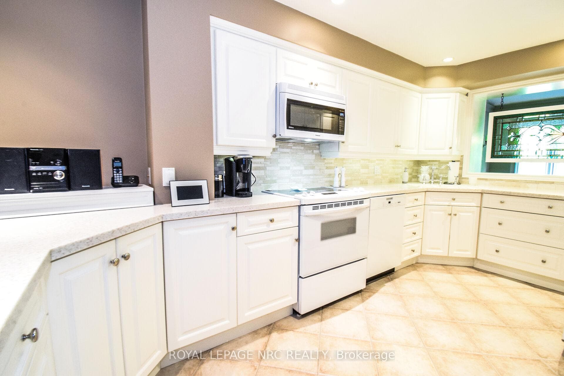 141 Welland Vale Road Unit 24 photo 9