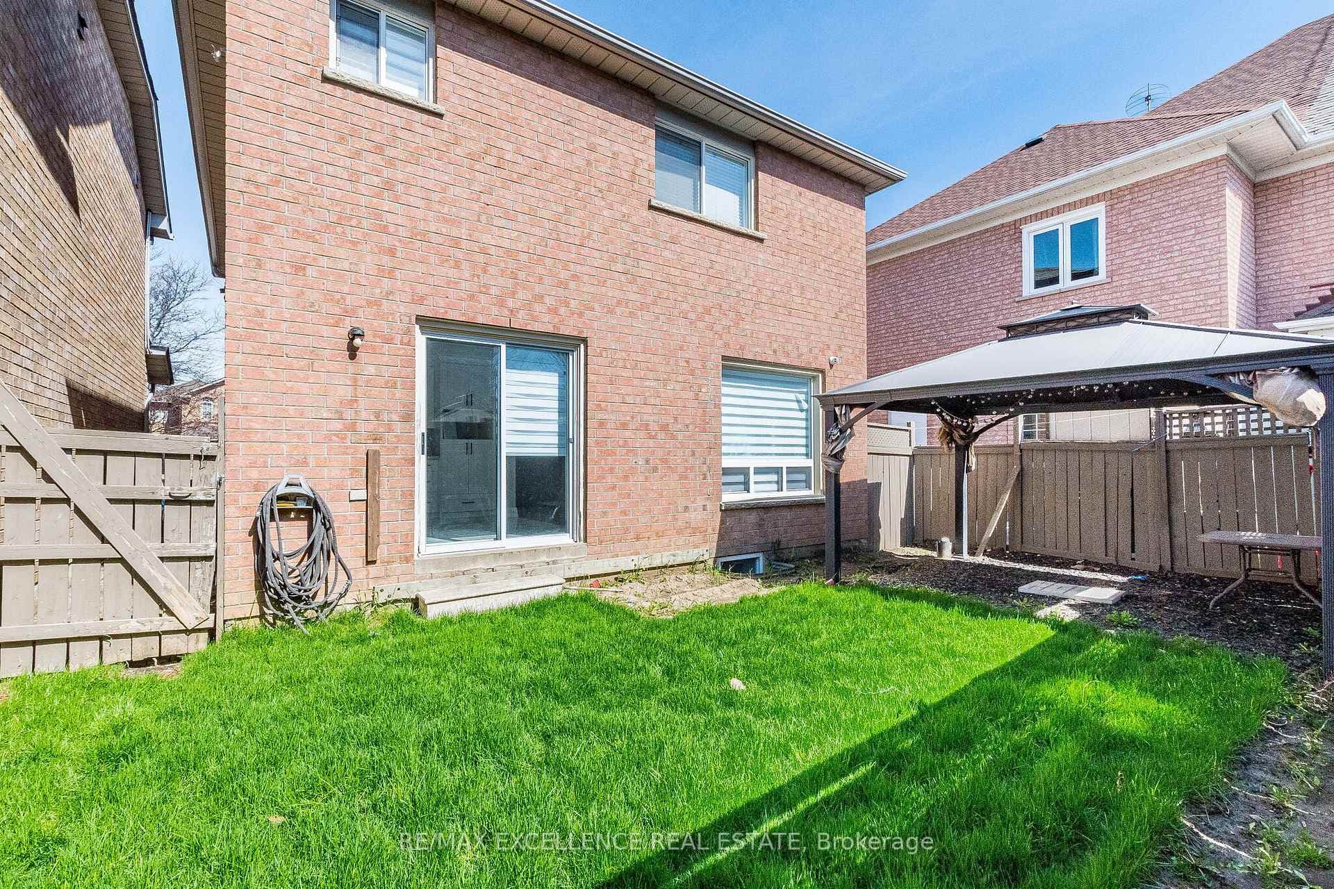 37 Elk Street photo 43