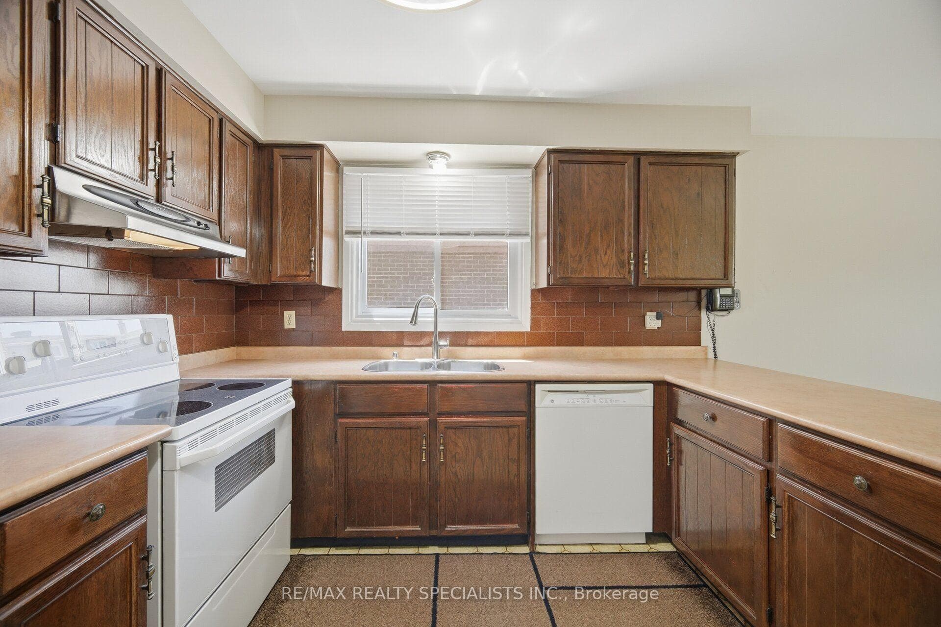 18 Jill Crescent photo 11