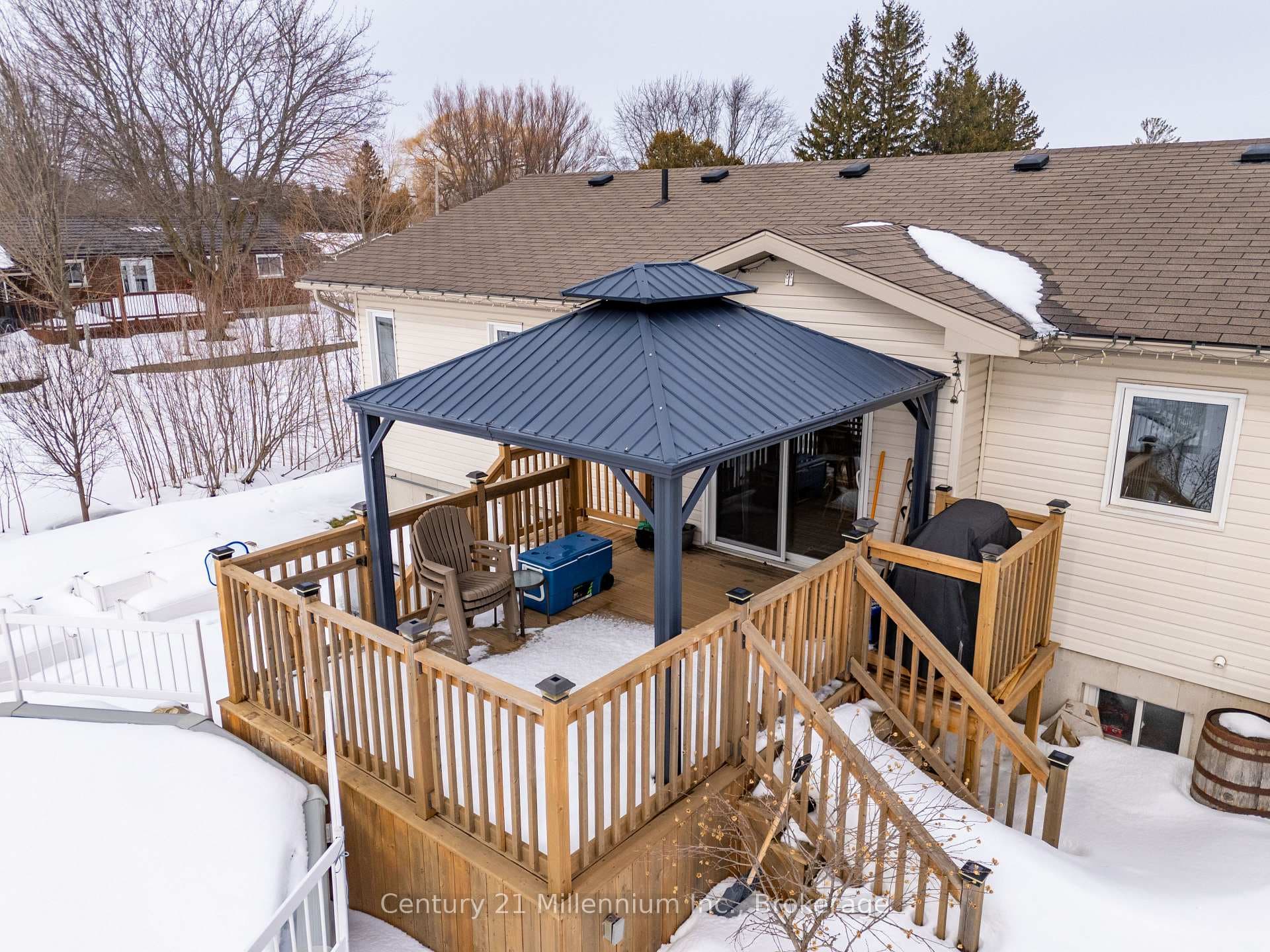 2021 Deck