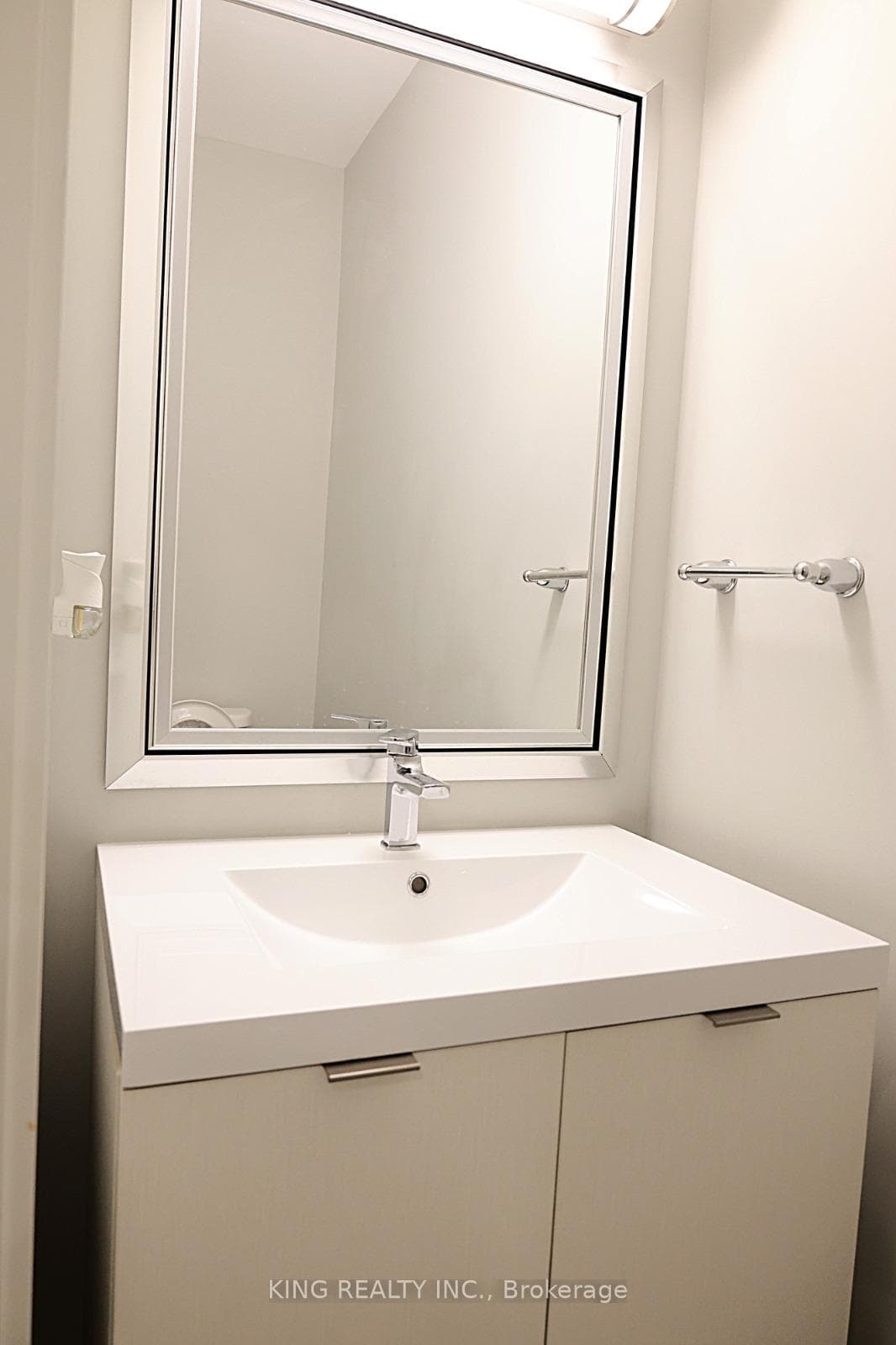 745 CHELTON Road Unit 21 photo 30