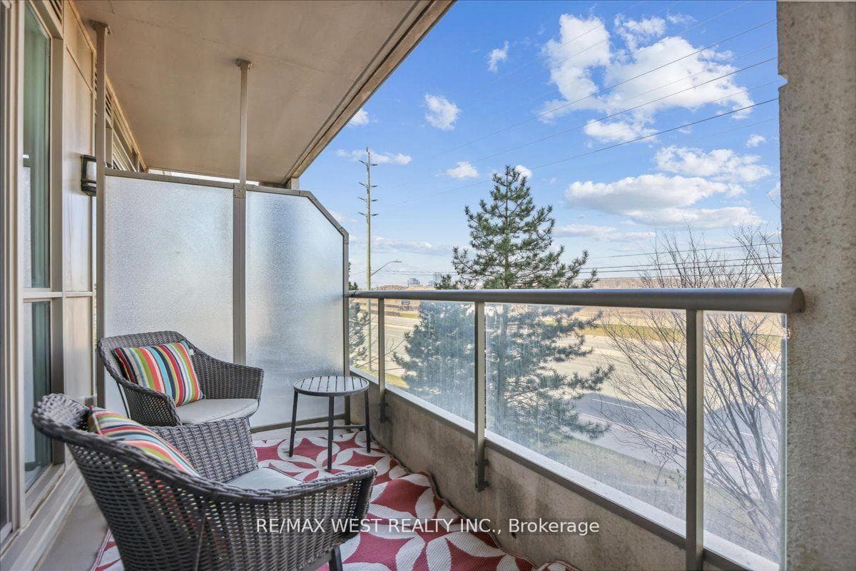 2480 Prince Michael Drive Unit 211 photo 11