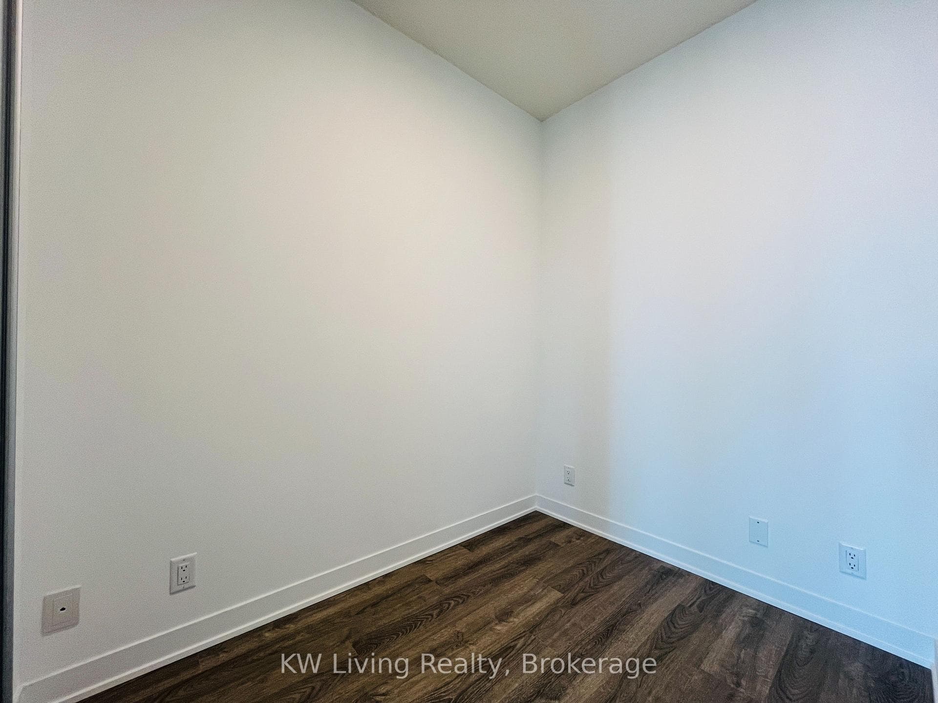 180 Front Street Unit 4307 photo 9