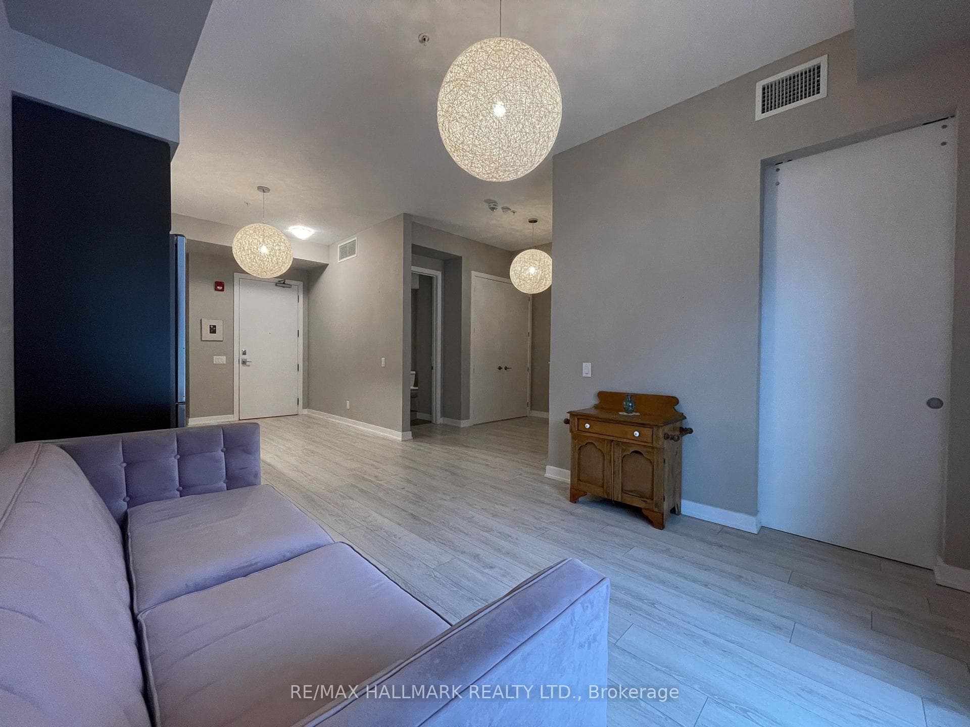 40 Esplanade Lane Unit 106 photo 15