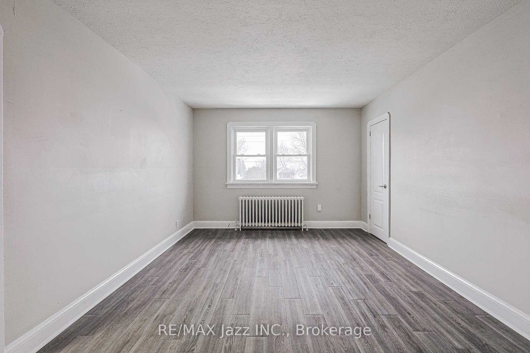 366 Mary Street Unit 4 photo 5