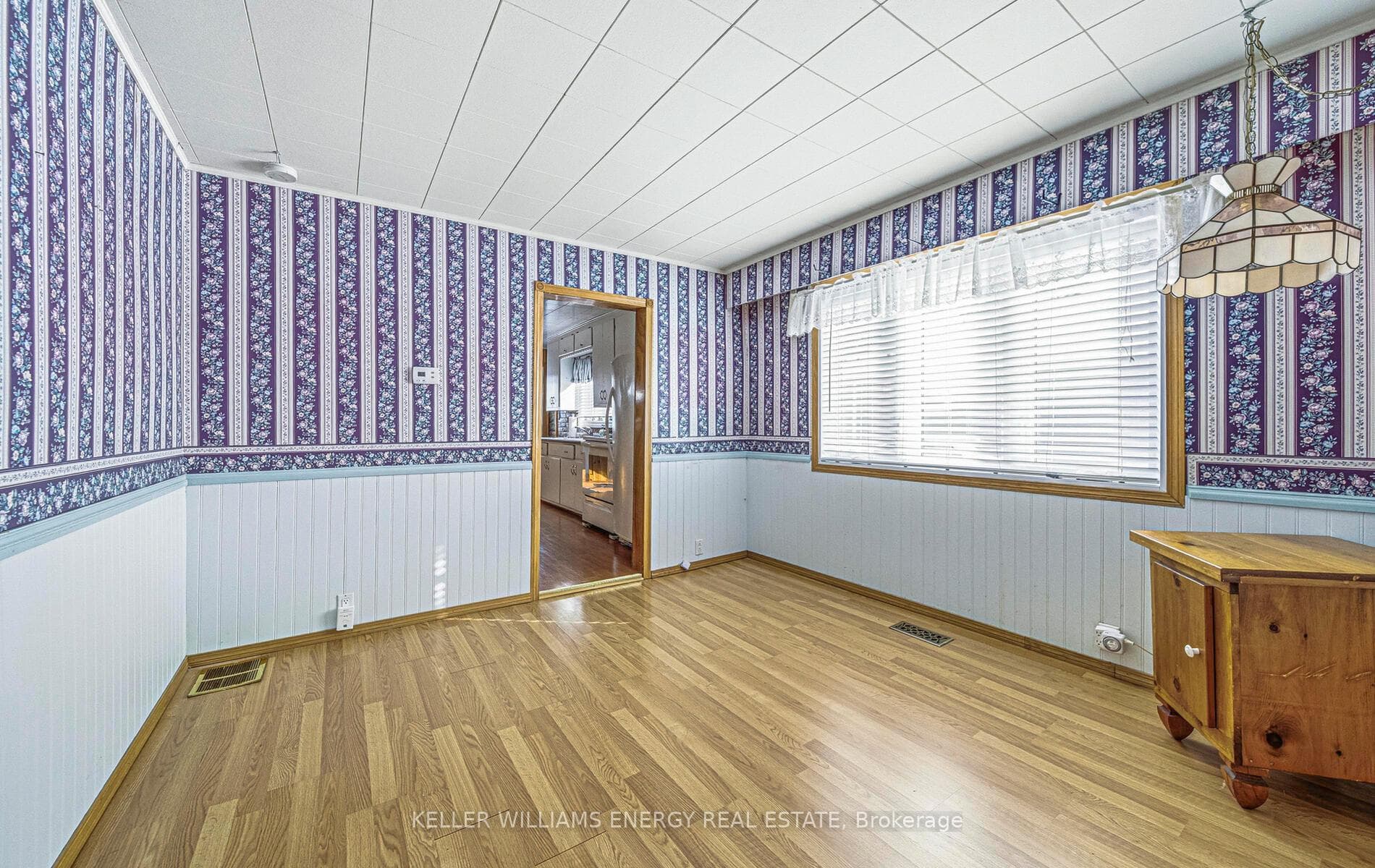 449 Cromwell Avenue photo 13