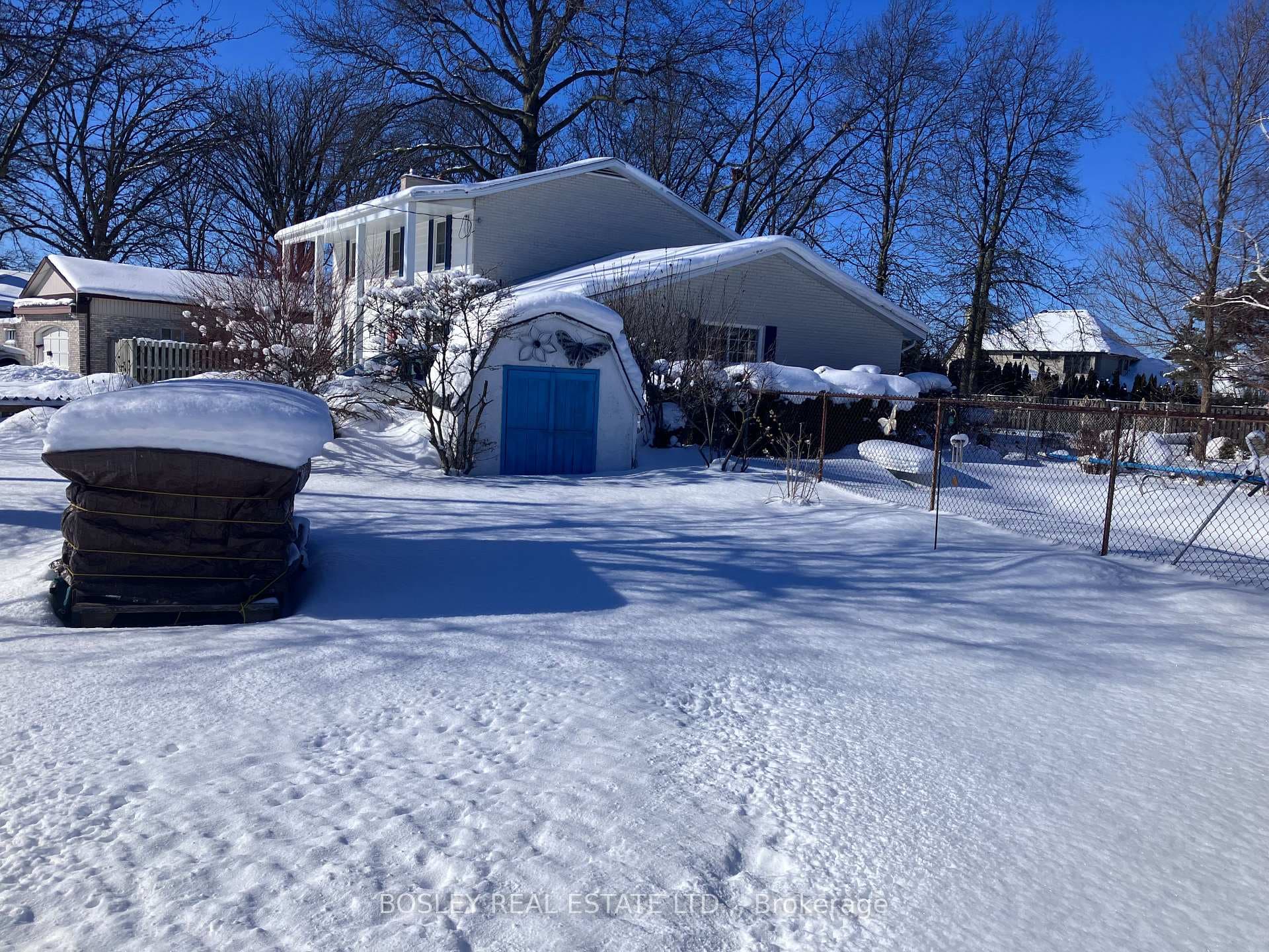 25 Lawrence Drive photo 37