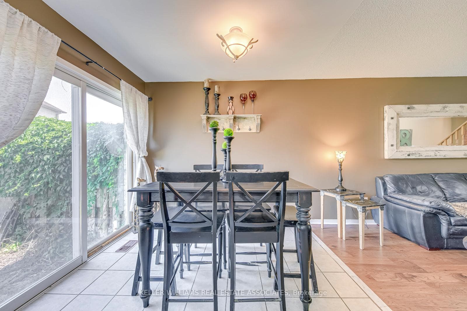 1027 Kennedy Circle photo 7