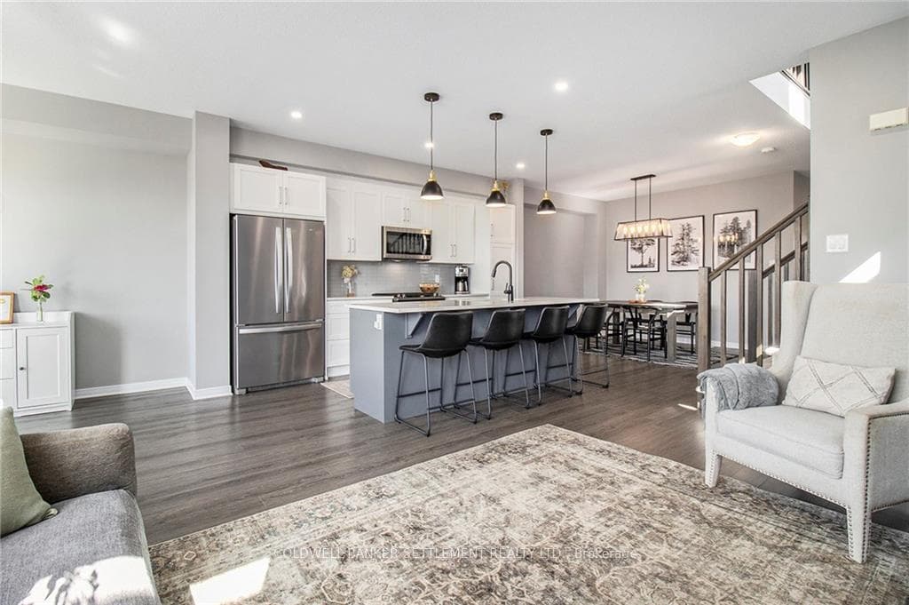541 EDENWYLDE Drive photo 6