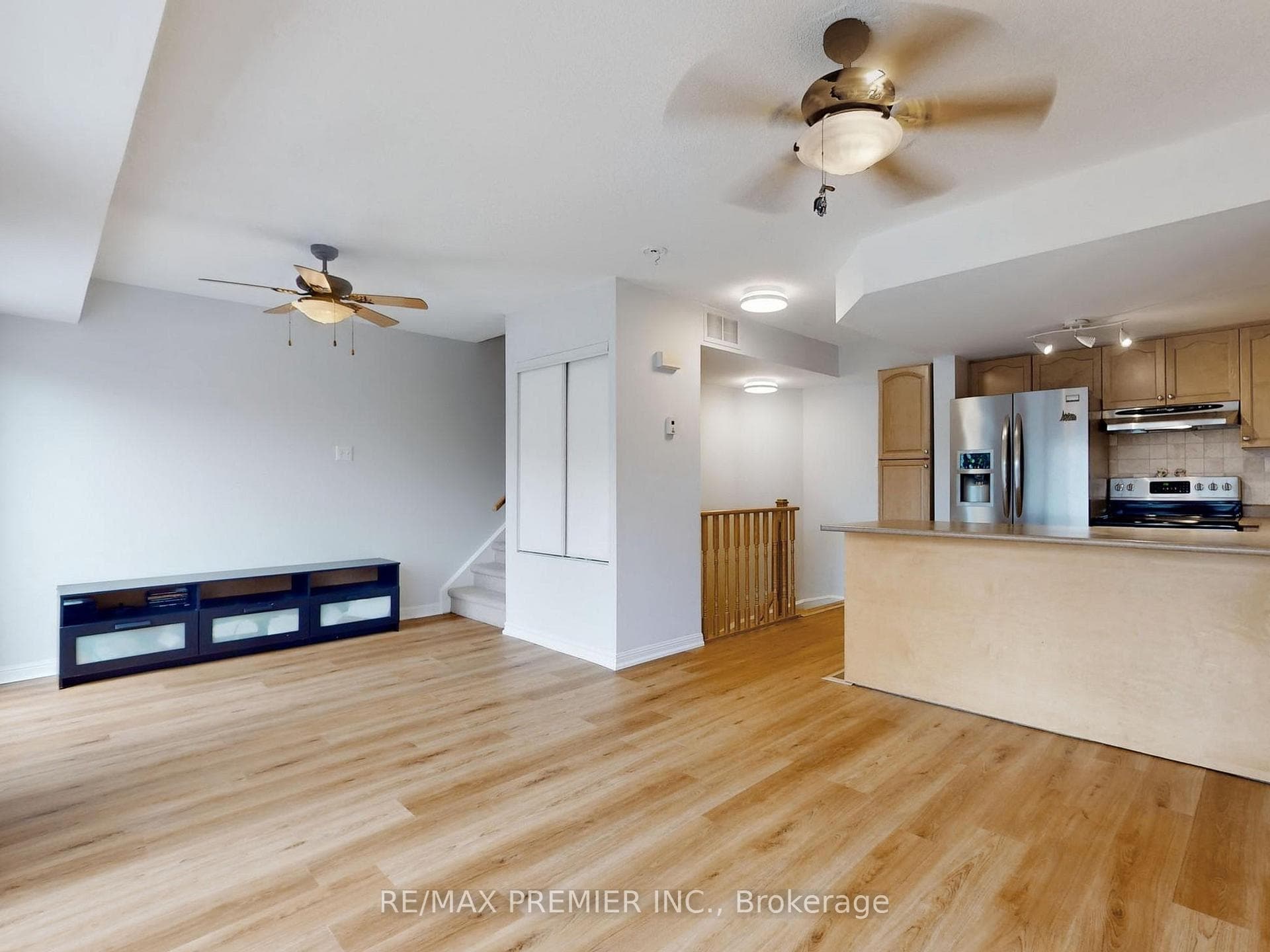 105 George Appleton Way Unit 2152 photo 11