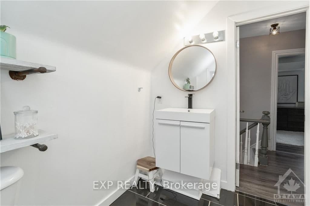 22 ST JOHNS Way photo 17