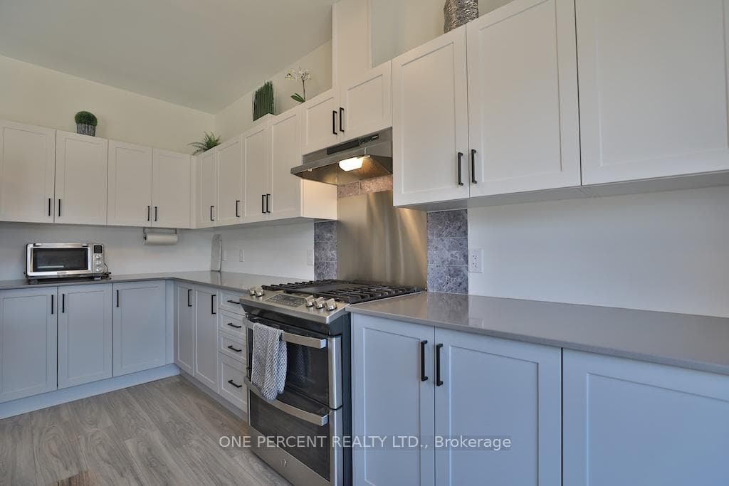 72 Dusenbury Drive photo 19