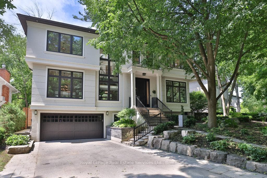 182 Charnwood Drive photo 2