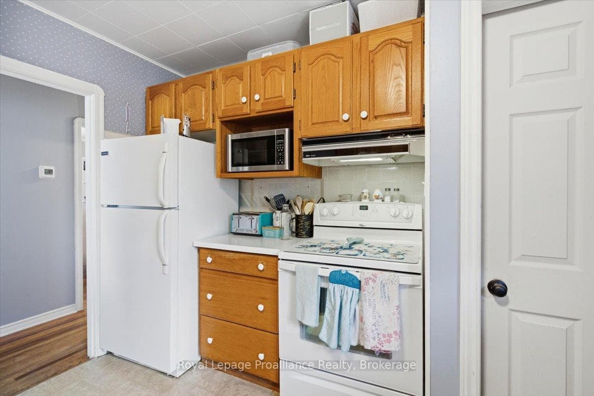 337 Bridge Street photo 13