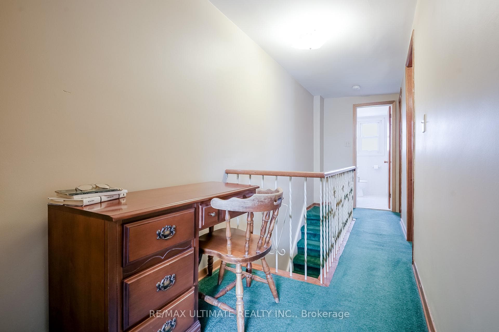8 Doncaster Avenue photo 26