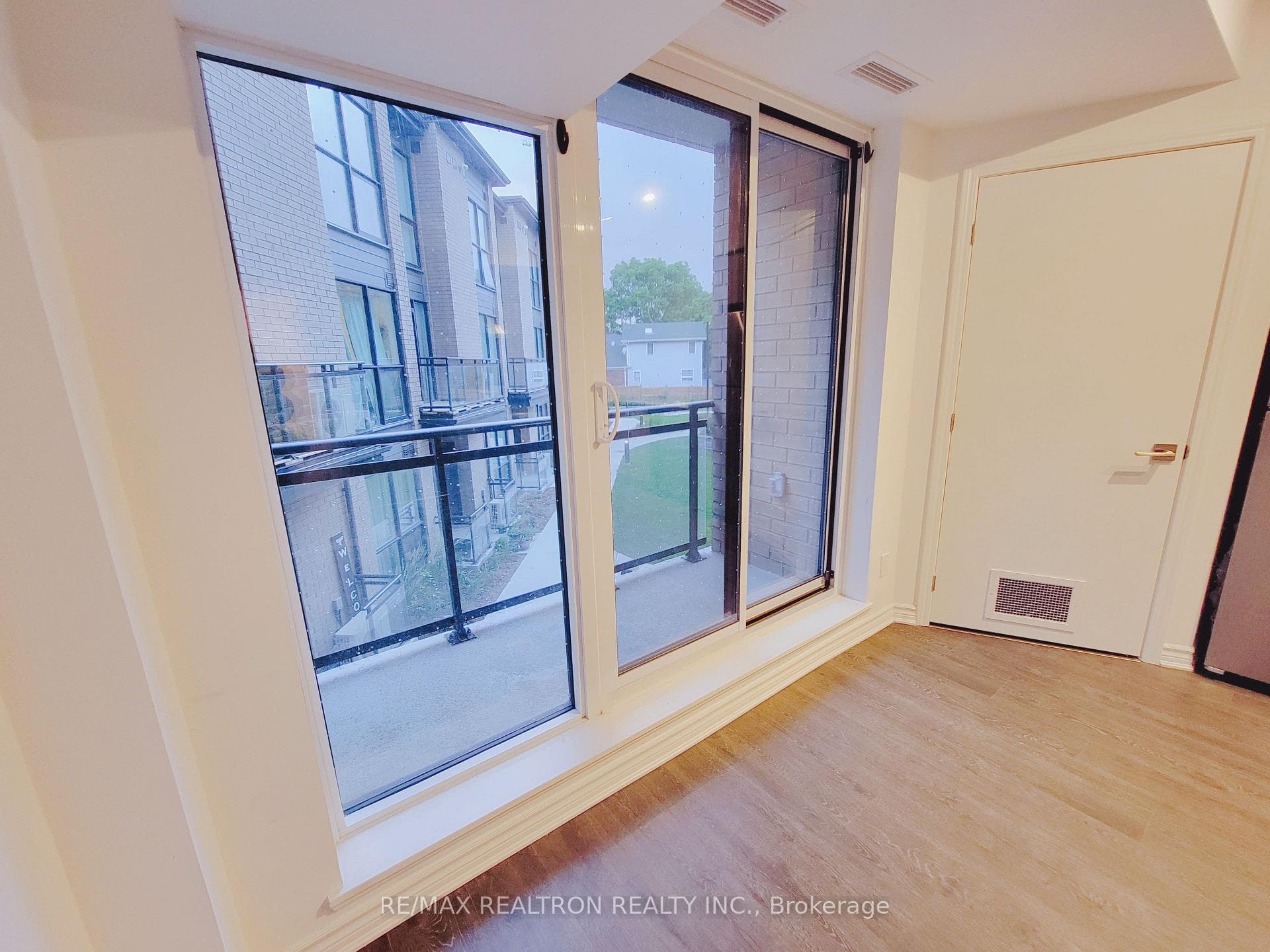 1 Falaise Road Unit 203 photo 3