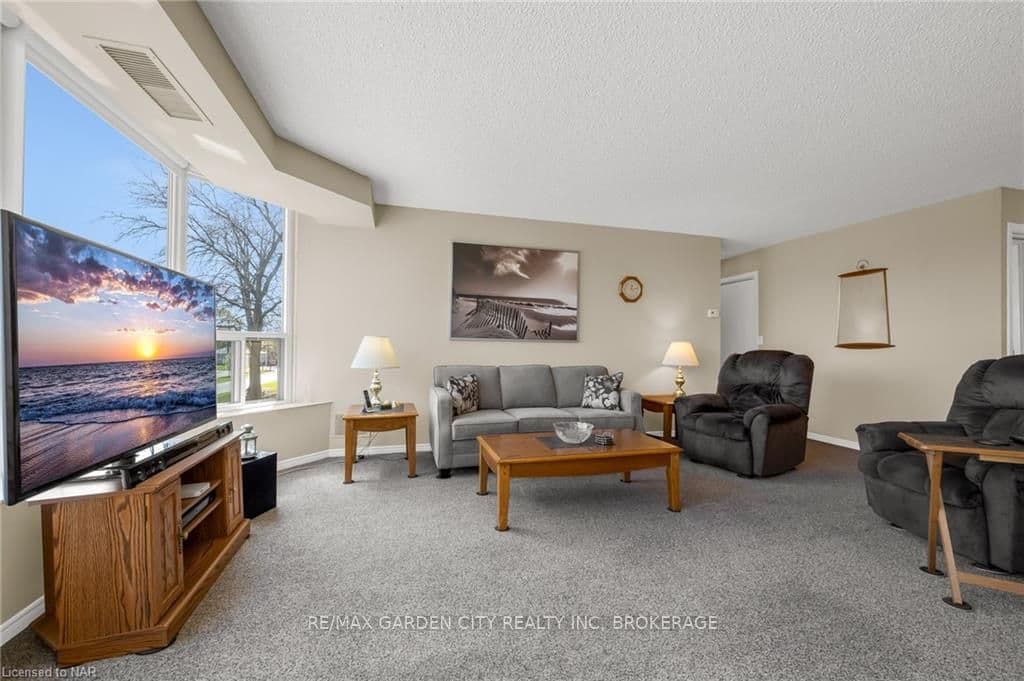 81 SCOTT Street Unit 202 photo 8