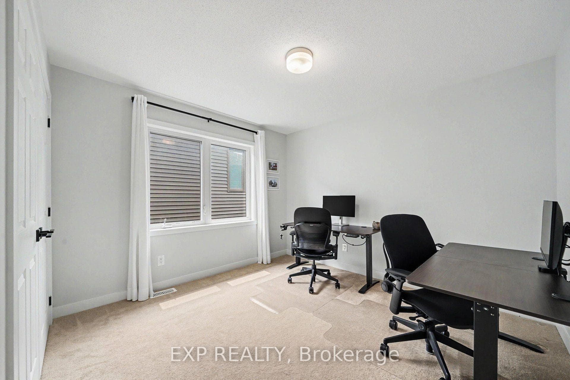 818 Crossgate Street photo 30