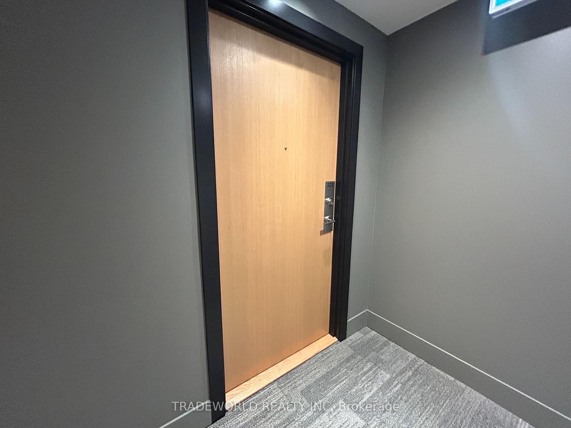 1787 ST. CLAIR Avenue Unit 323 photo 2