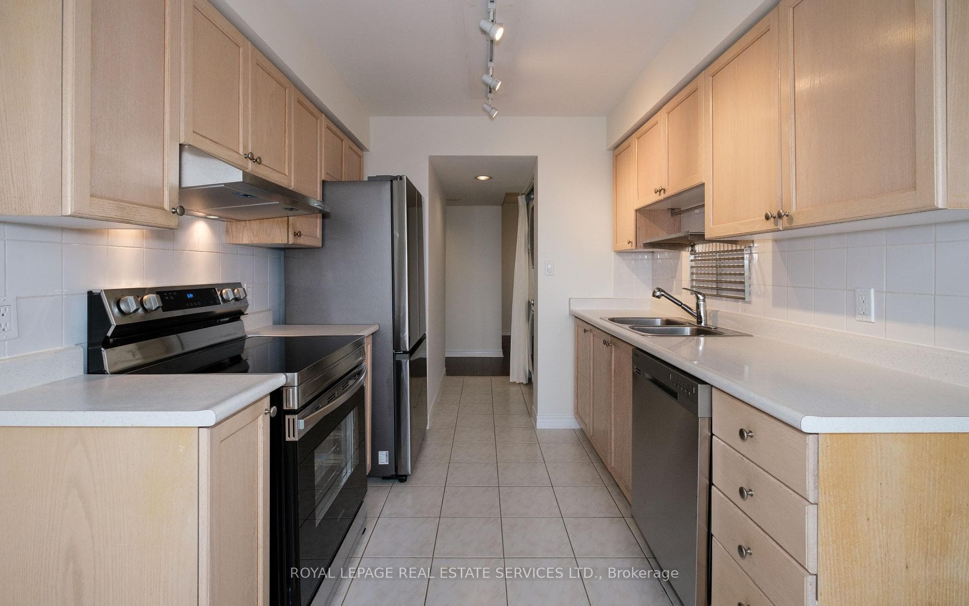 88 Grandview Way Unit 812 photo 8