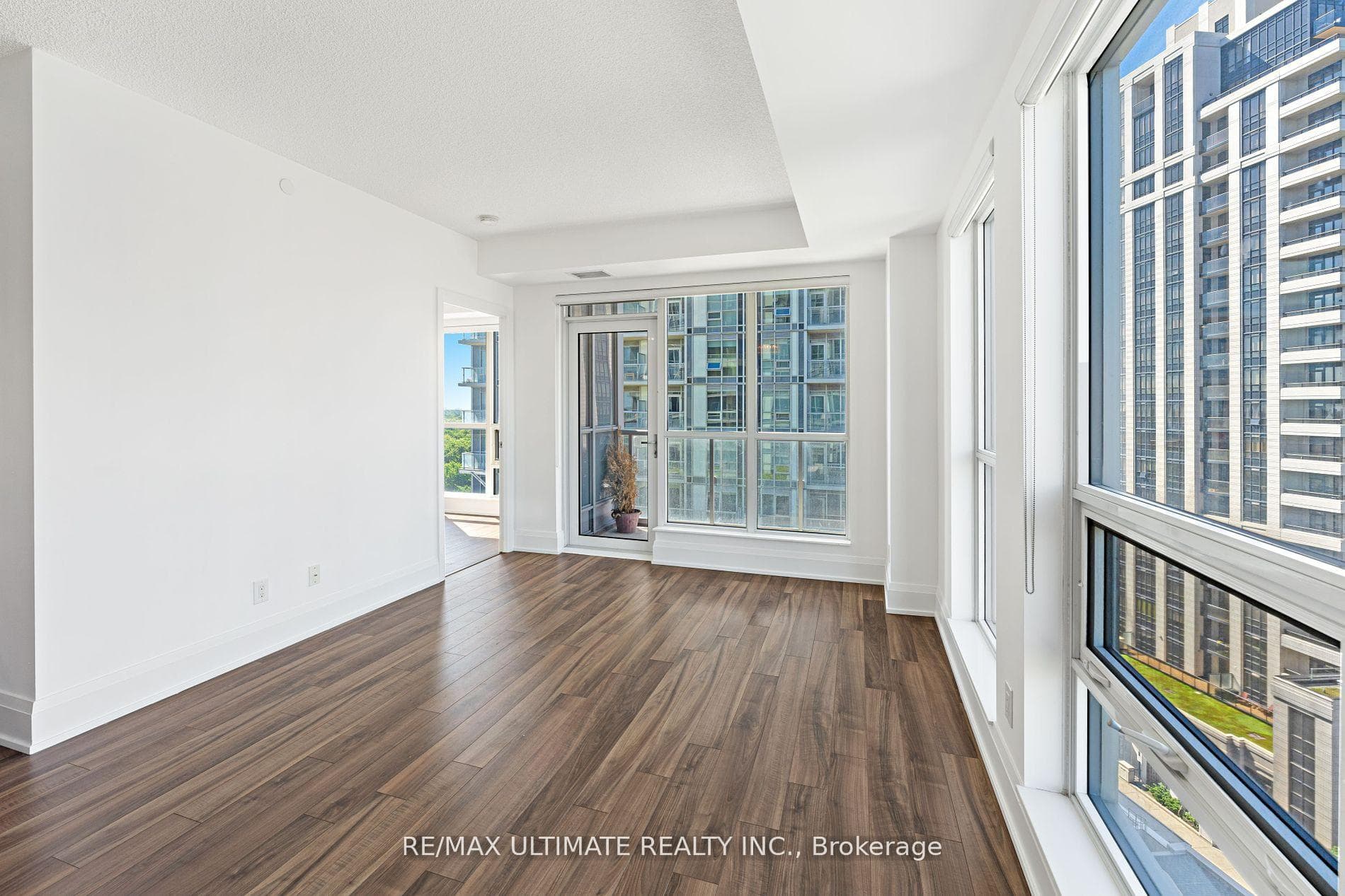 120 Harrison Garden Boulevard Unit 1133 photo 12