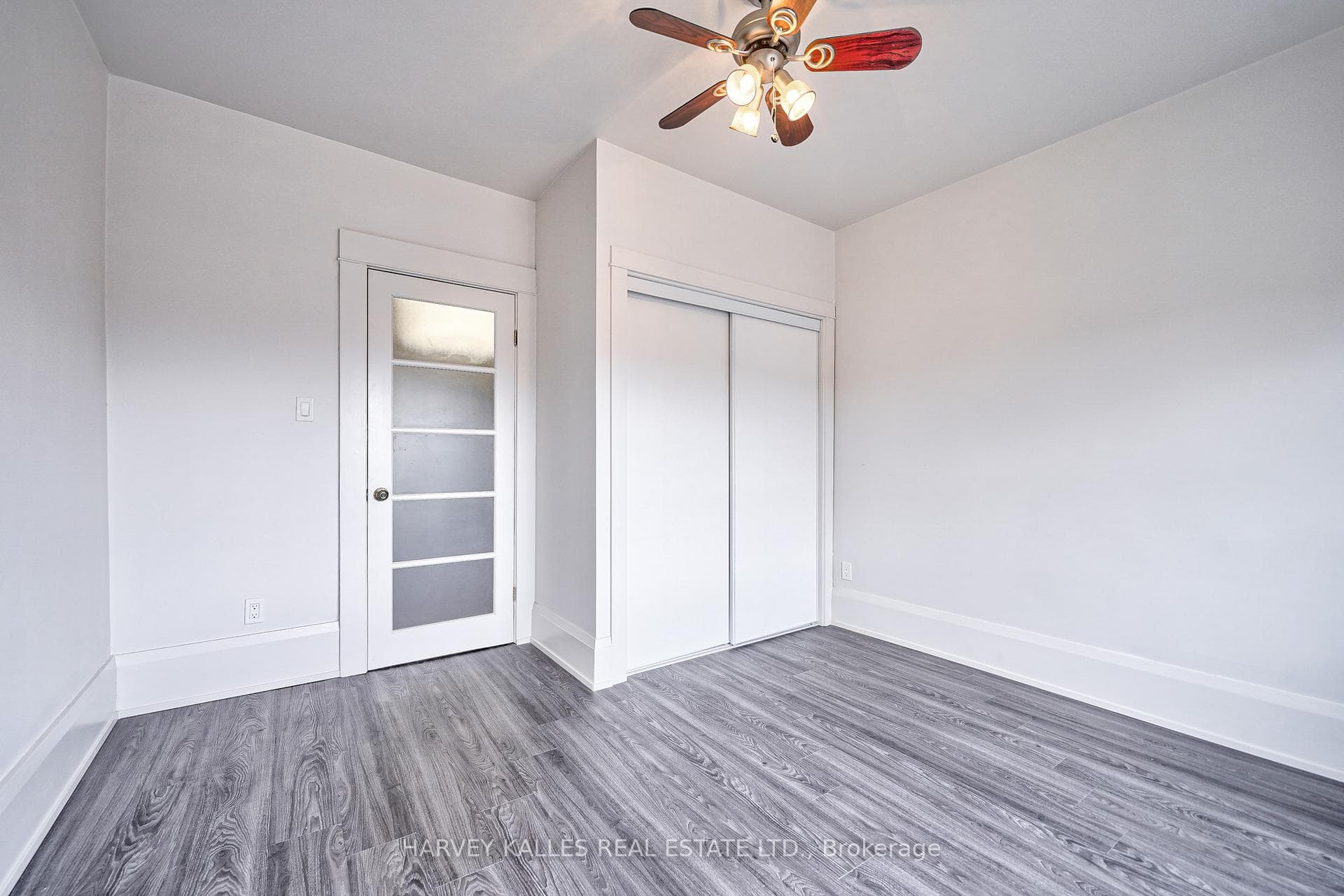 1074 St Clair Avenue Unit 4 photo 27