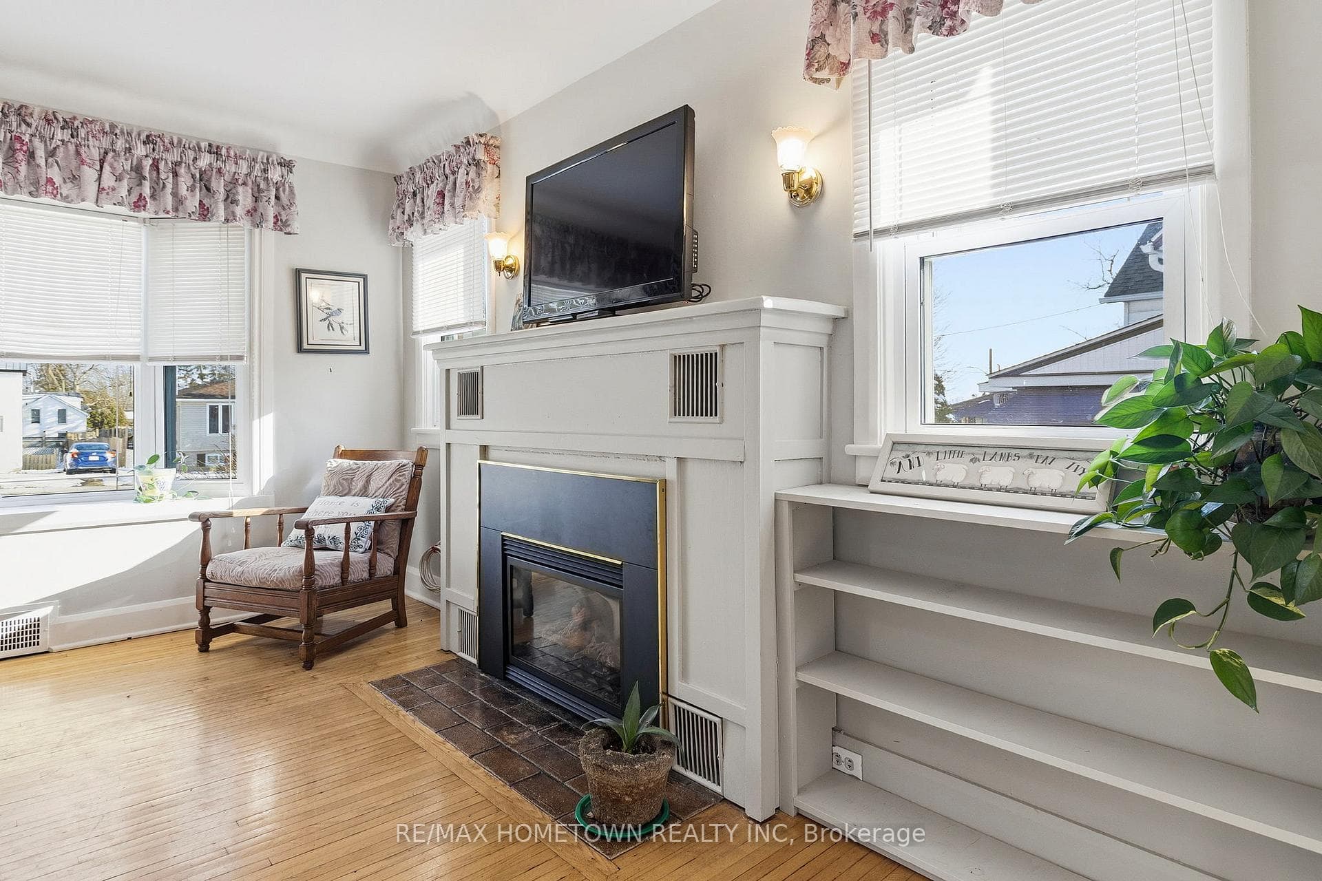 722 Dibble Street photo 10