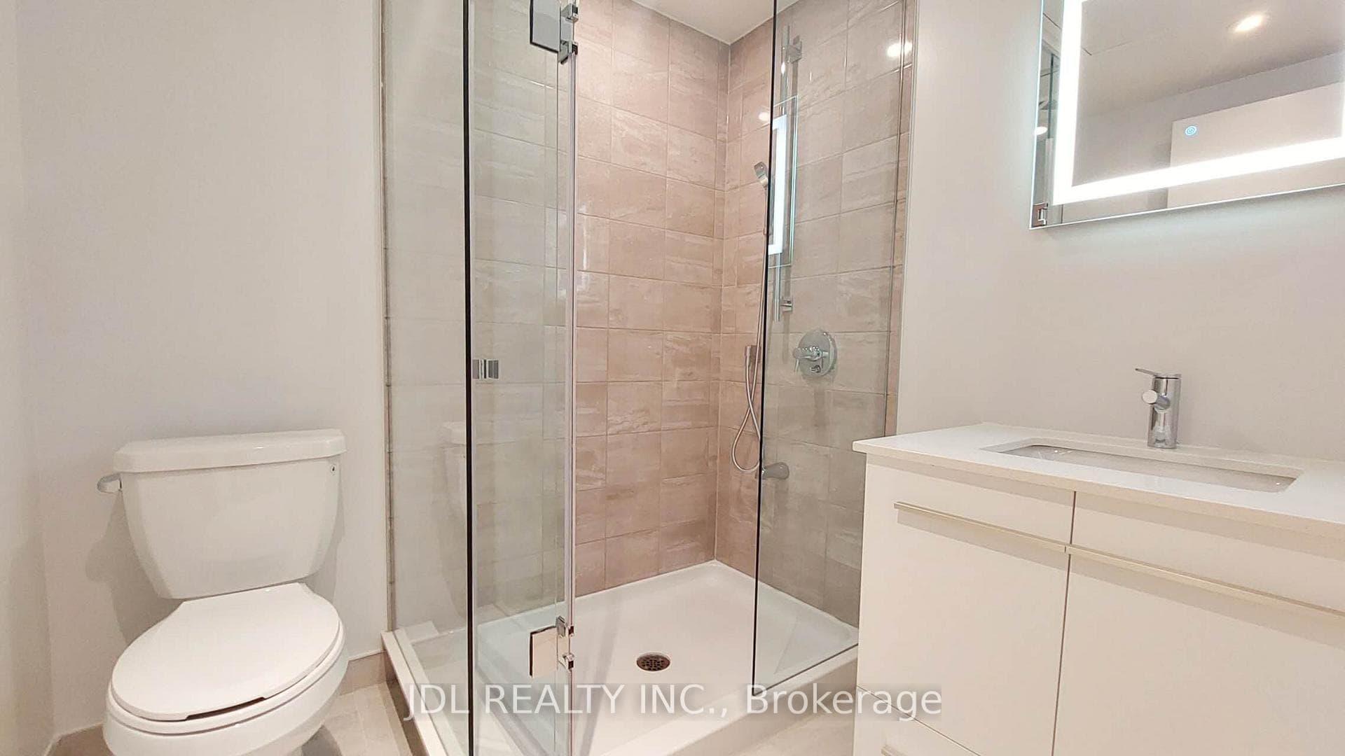 8 Cumberland Street Unit 1703 photo 4