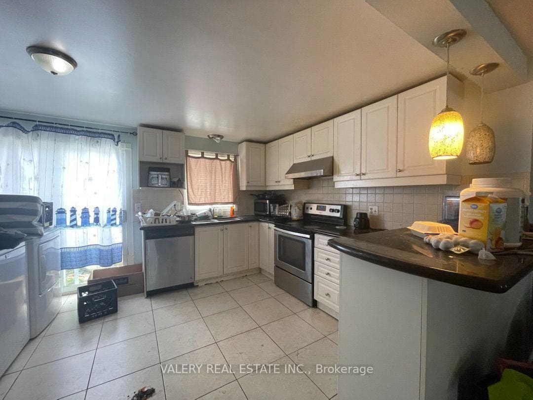 73 Hickling Trail Unit Main photo 12
