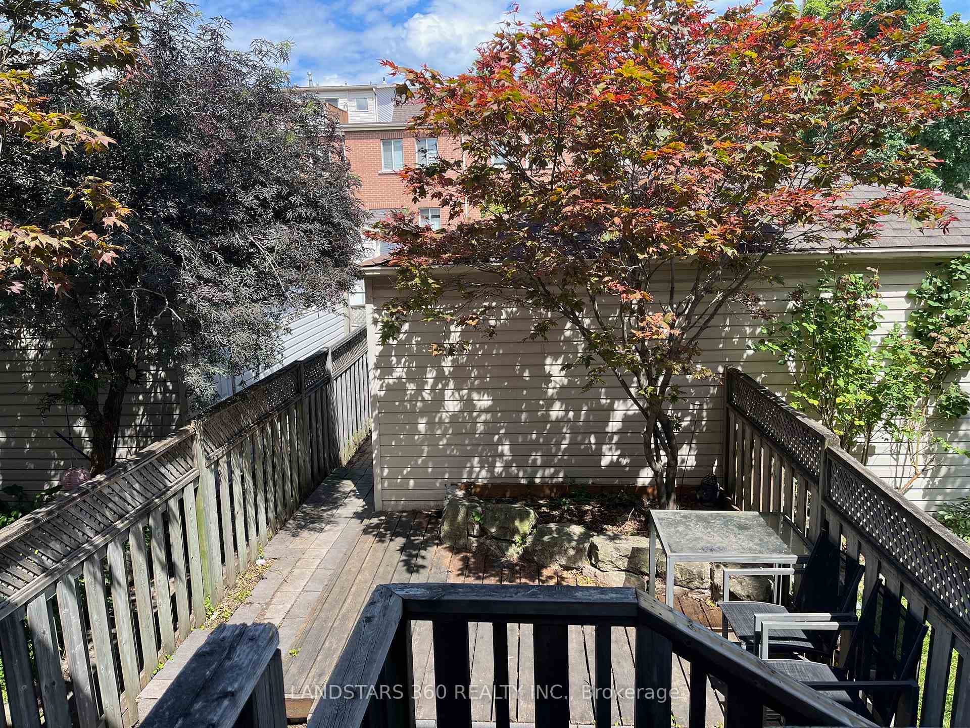 43 Leslie Street photo 20