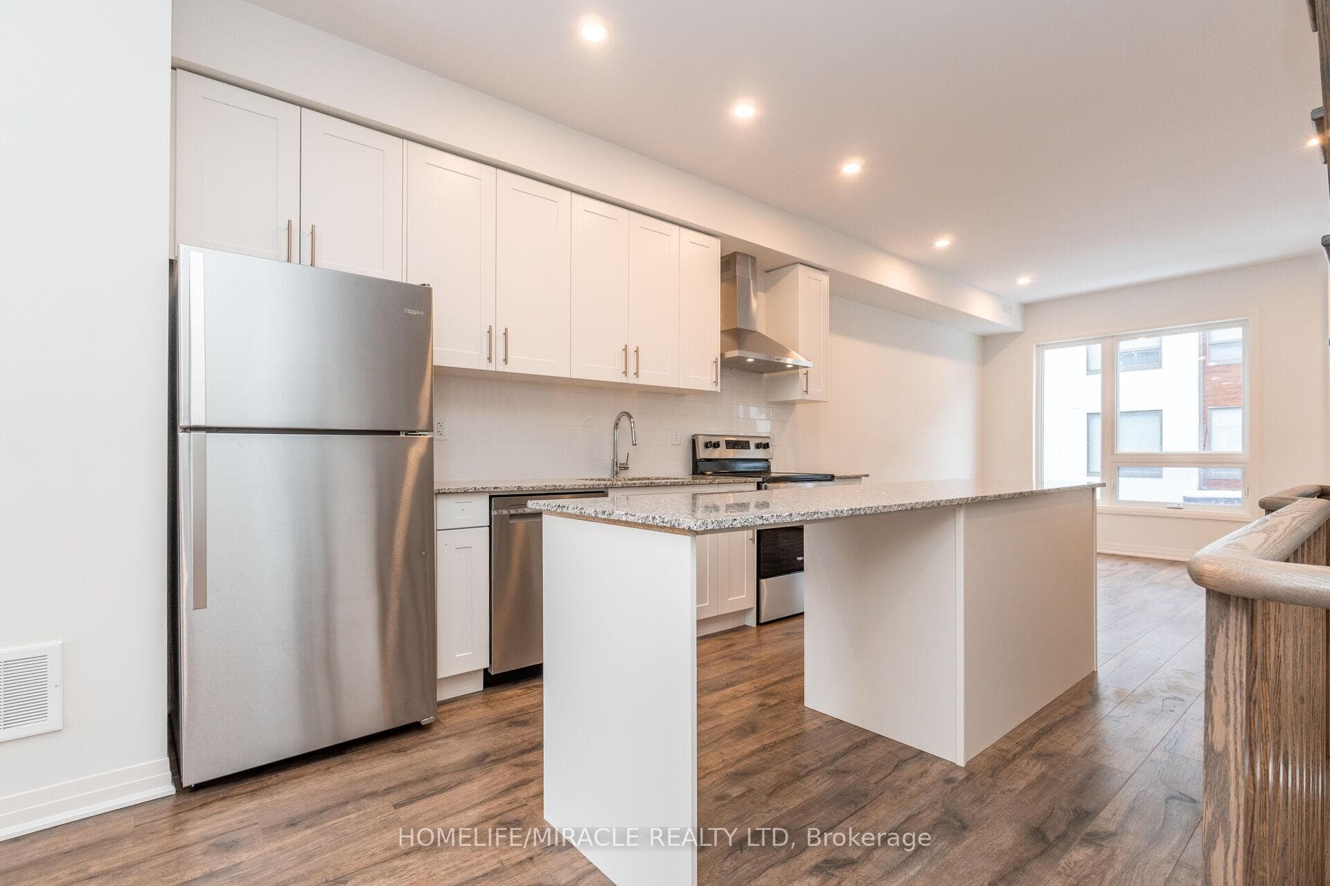 1724 Pleasure Valley Path photo 2
