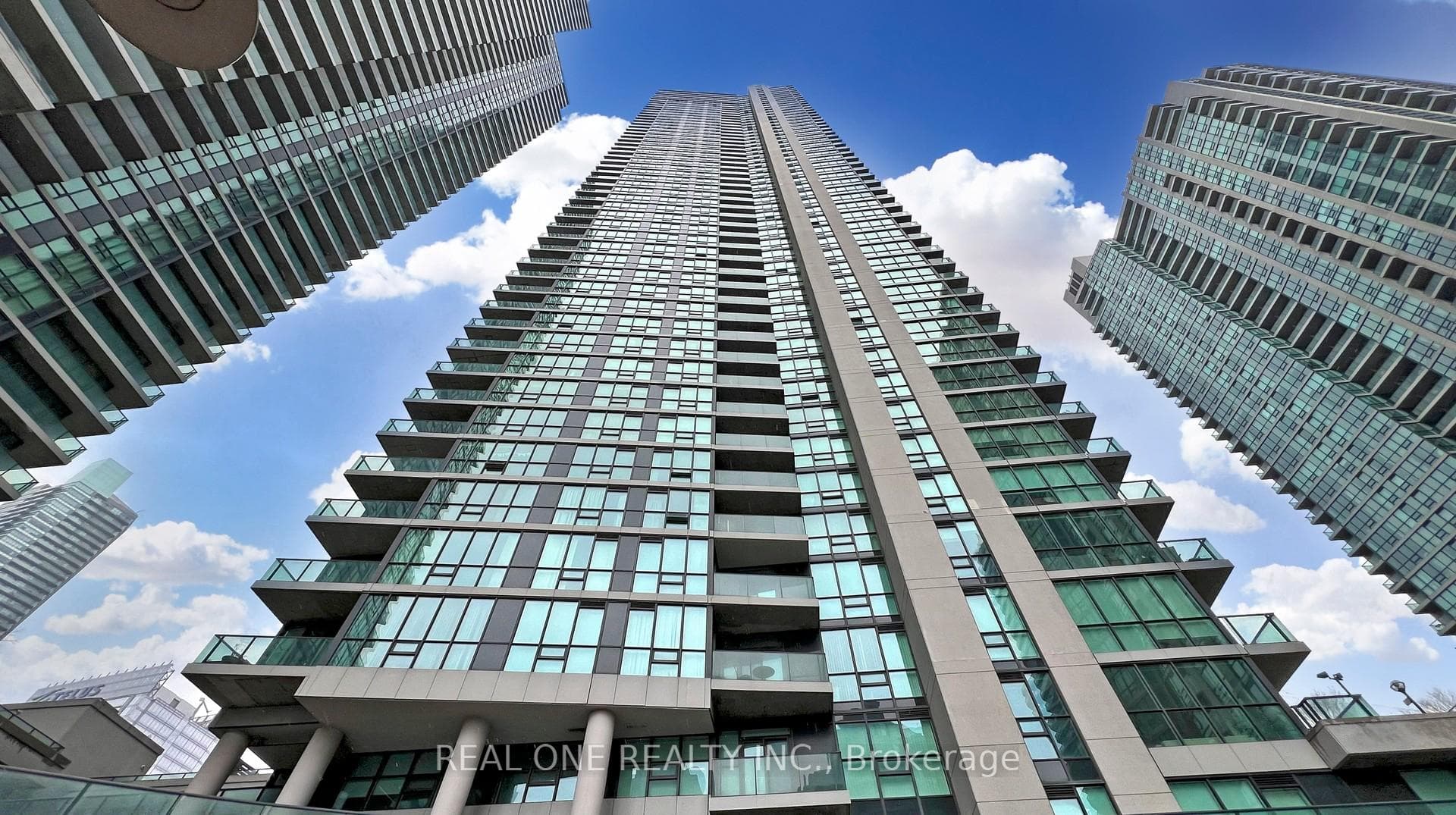 16 Harbour Street Unit 3511 photo 48