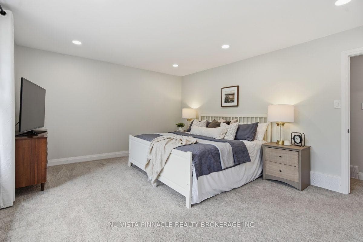 59 Kinnear Crescent photo 24