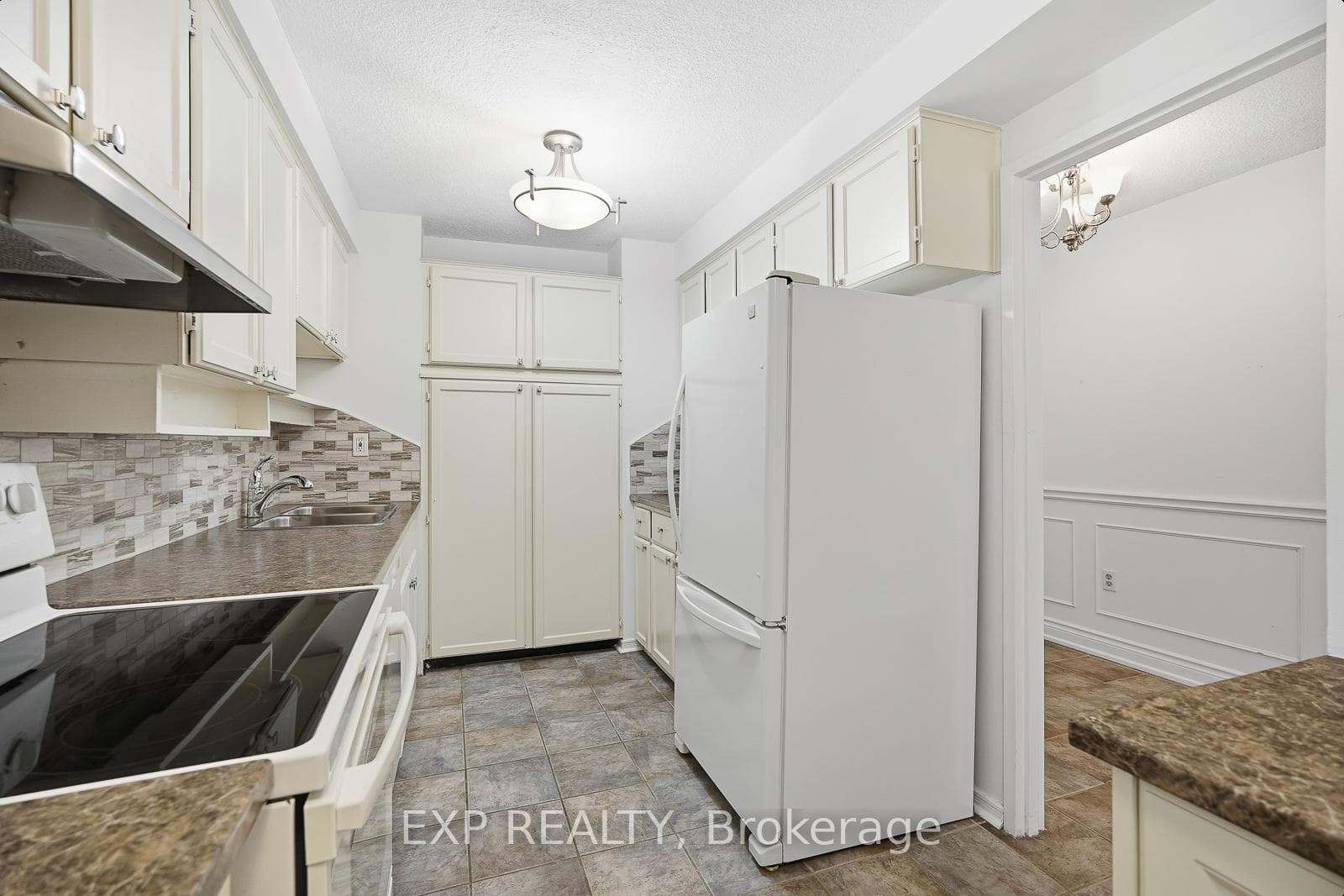 965 Inverhouse Drive Unit 304 photo 25
