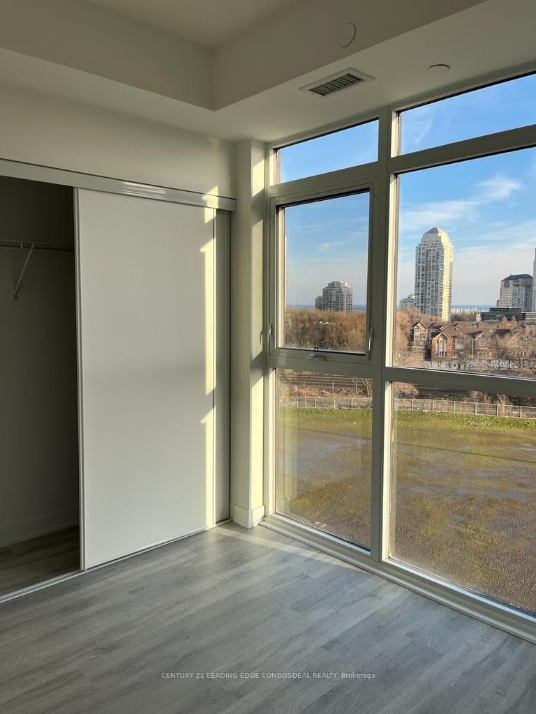 251 MANITOBA Street Unit 616 photo 10