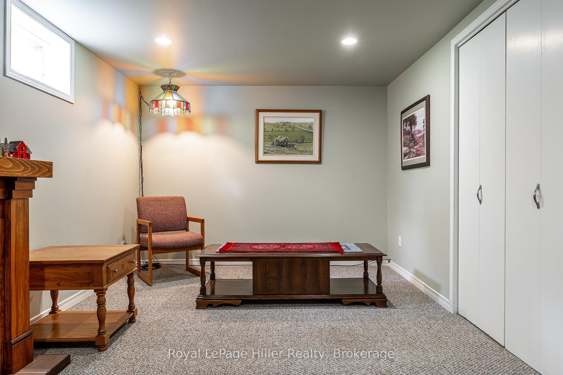 291 JOHN Street photo 34
