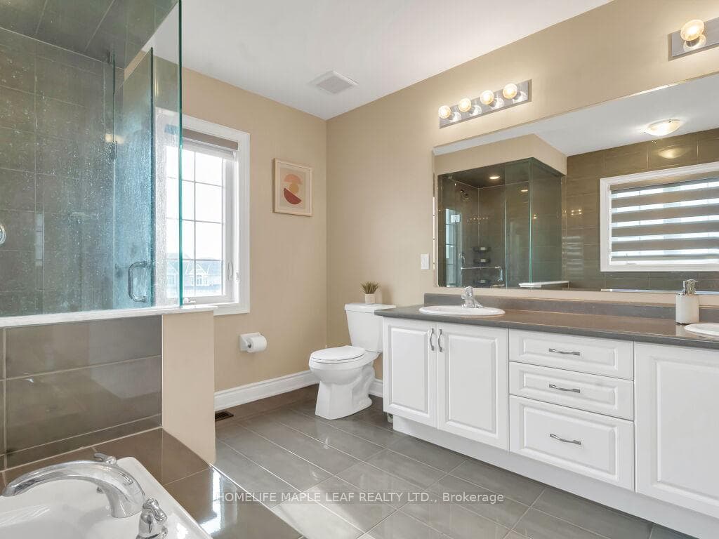 35 Dotchson Avenue photo 24