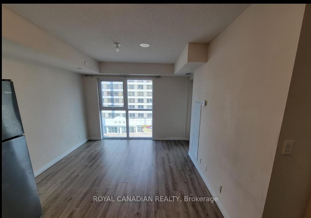 2152 Lawrence Avenue Unit 604 photo 14