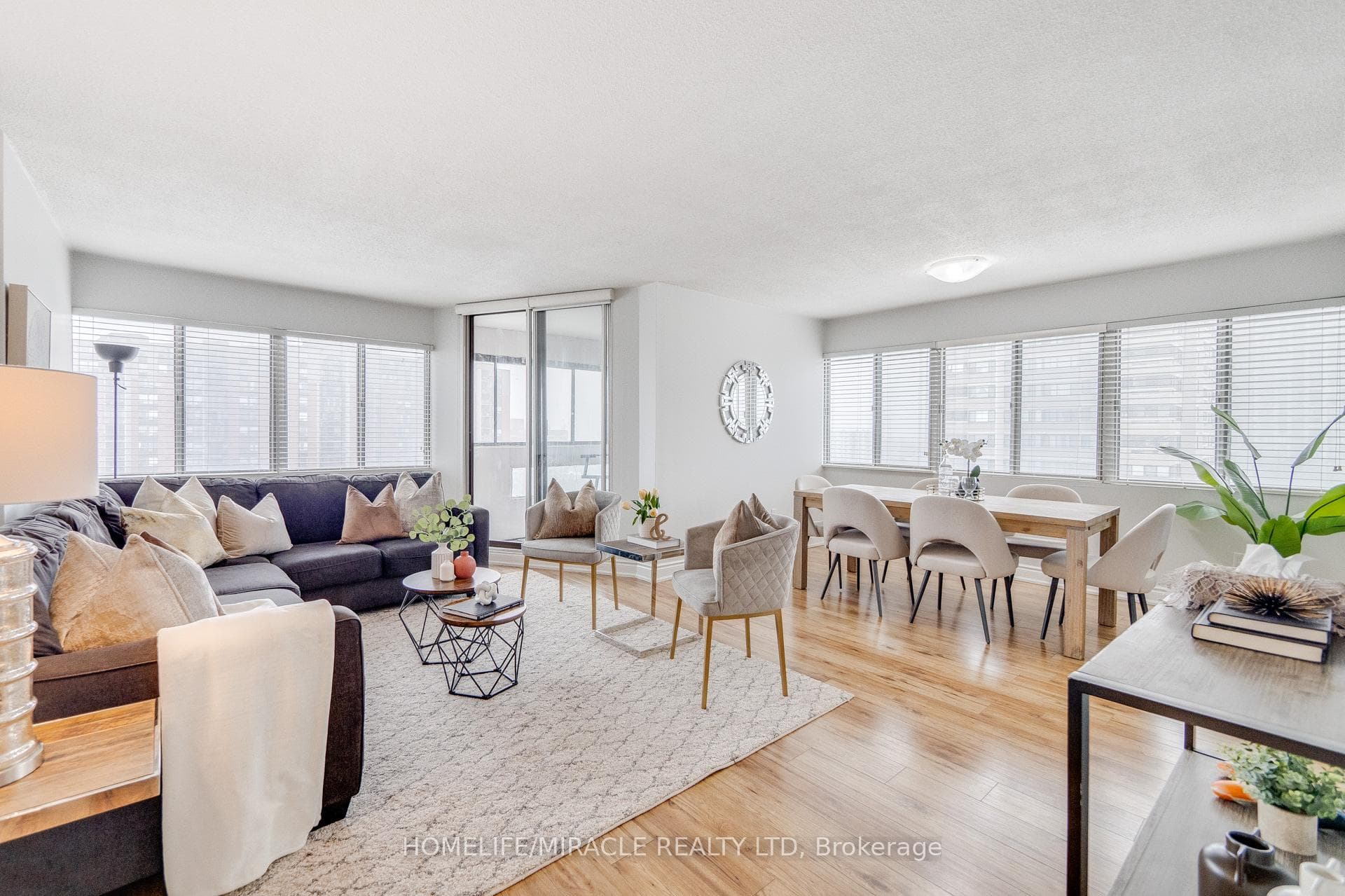 1580 Mississauga Valley Boulevard Unit 1211 photo 9