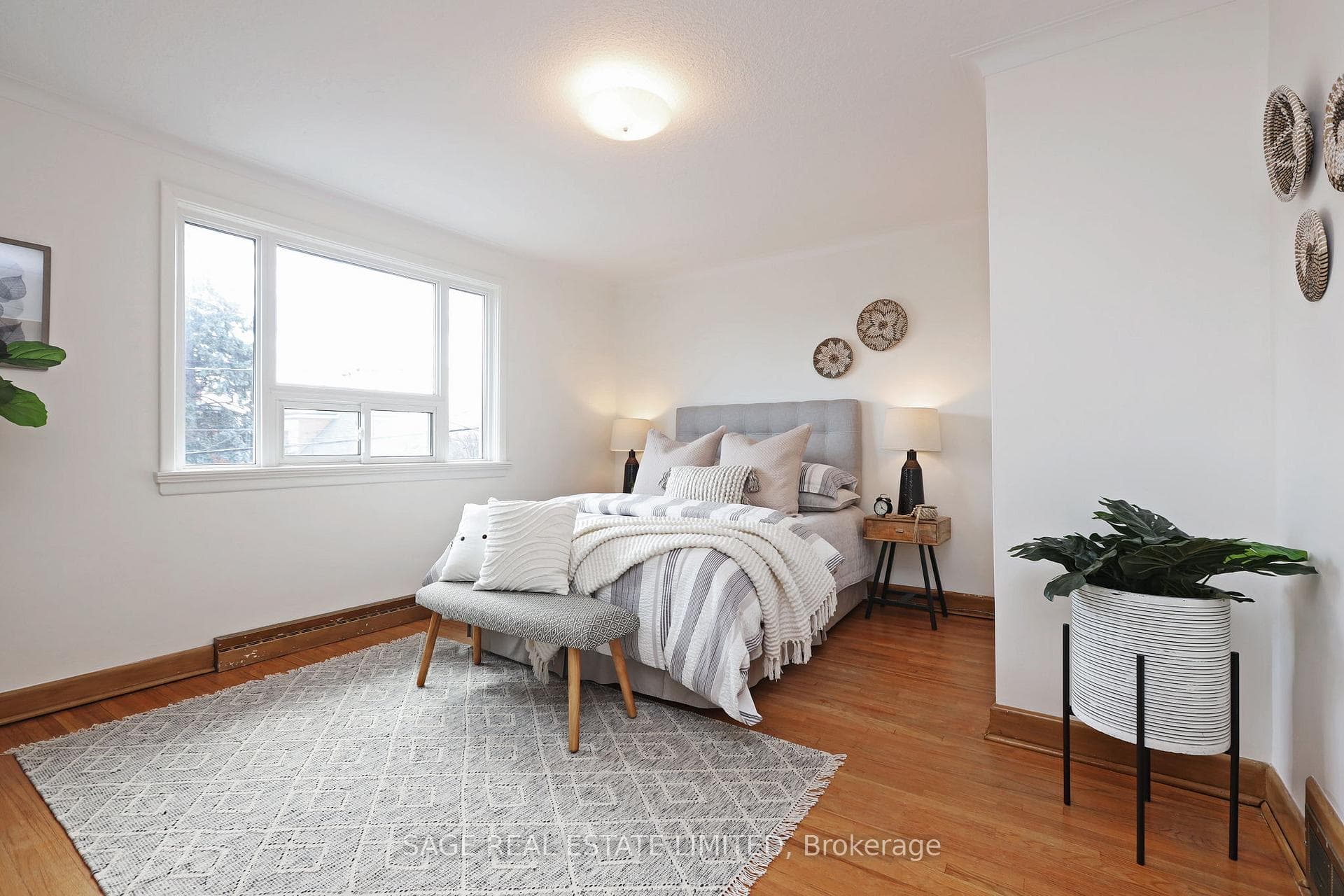 6 White Avenue photo 14