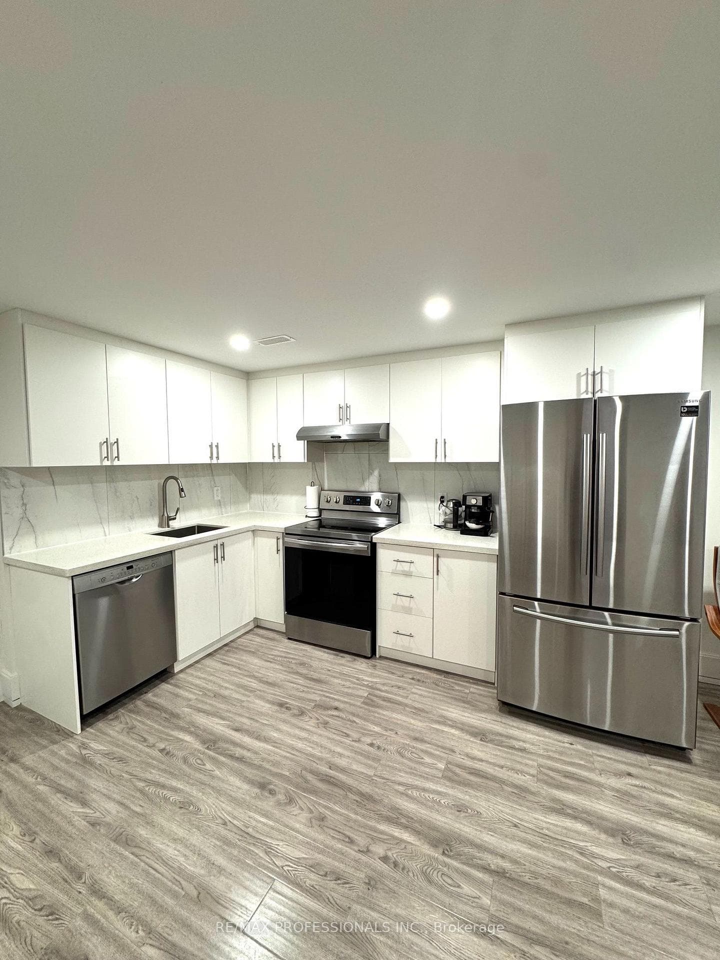 36 Mitre Place Unit BSMT photo 6