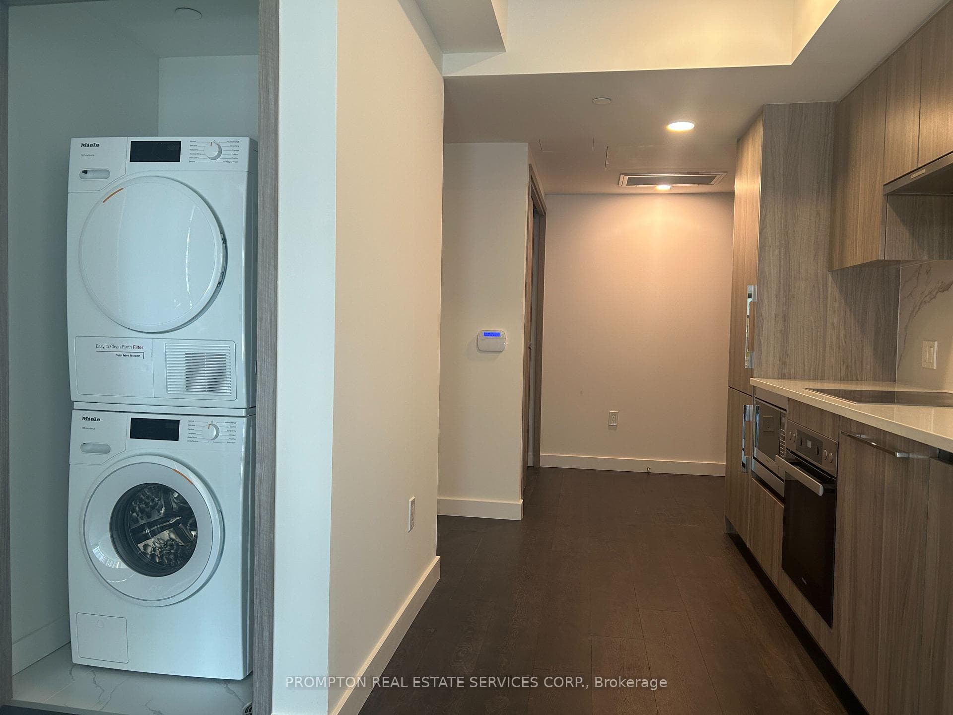 3 Concord Cityplace Way Unit 827 photo 6