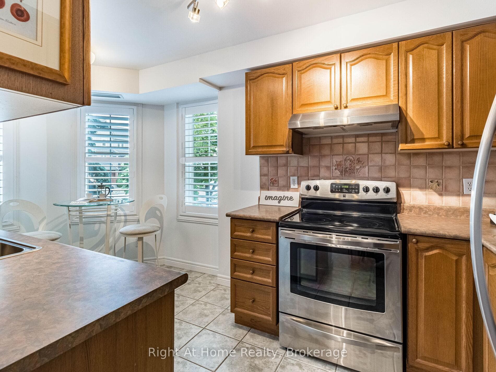 2301 Parkhaven Boulevard Unit 209 photo 13