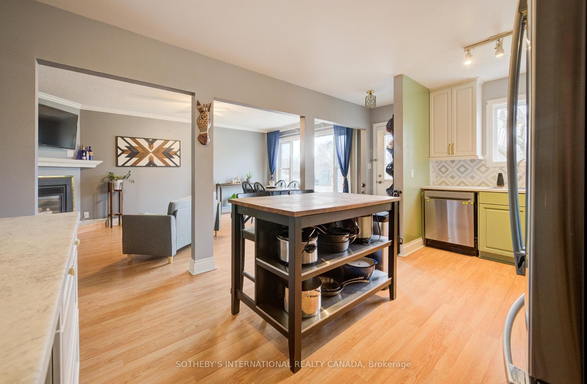 425 St. Patrick Street photo 8